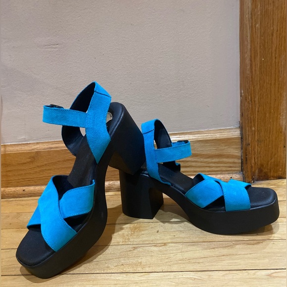 Blue This Is Our Other Line Casita Platform Sandals - Picture 4 of 9